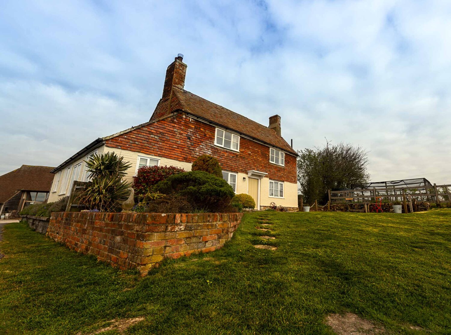 Coldharbour Cottage from front